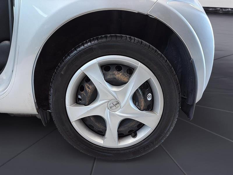 scion iQ 2015 - 23