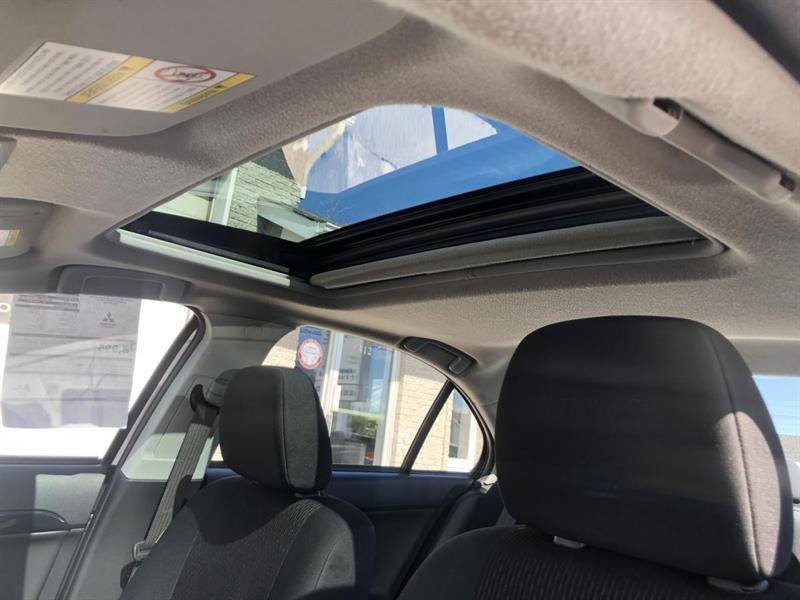 mitsubishi Lancer 2017 - 11