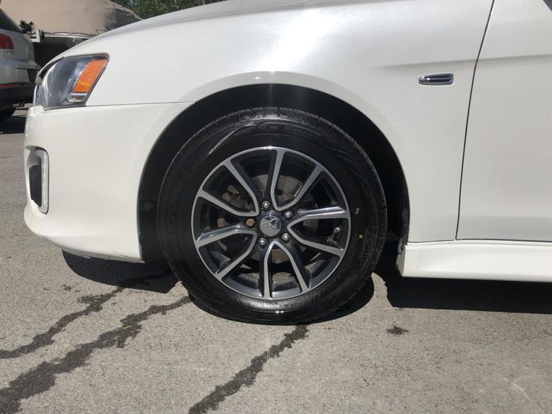 mitsubishi Lancer 2017 - 17