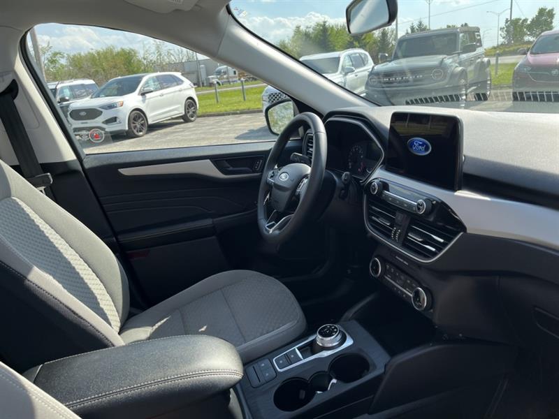 ford Escape 2022 - 28