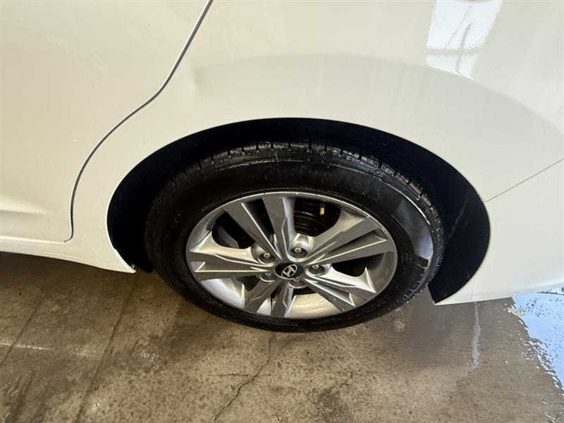 hyundai Elantra 2018 - 17