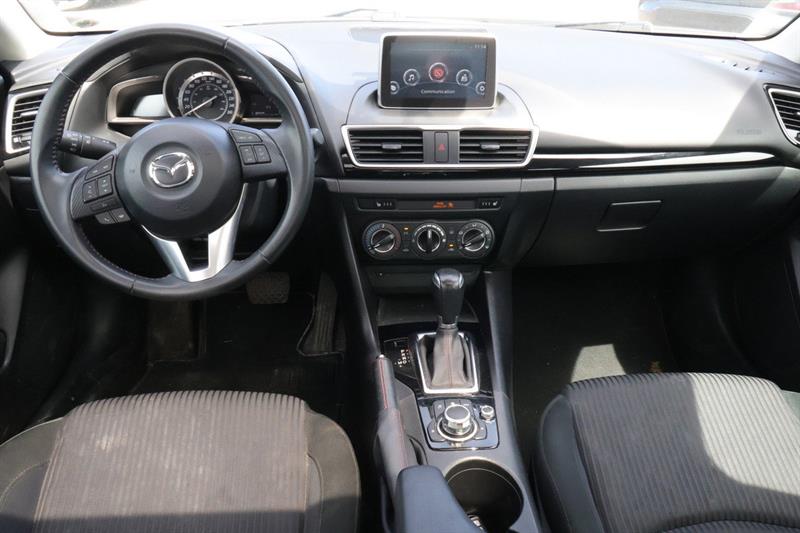 mazda Mazda3 2015 - 10