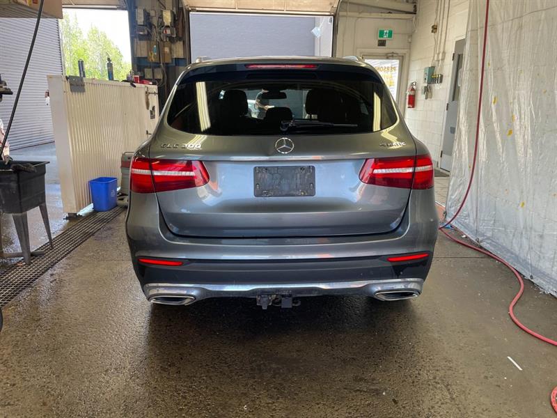 mercedes-benz GLC 2018 - 9