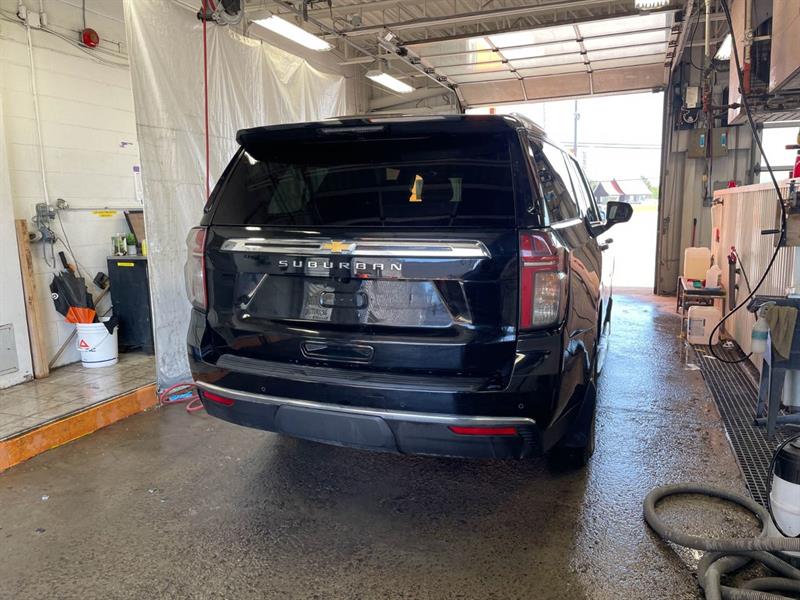 chevrolet Suburban 2023 - 8