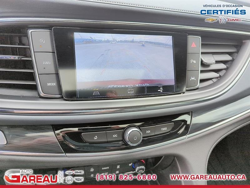 buick Enclave 2023 - 18