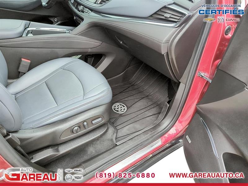 buick Enclave 2023 - 26