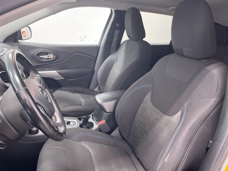 jeep Cherokee 2019 - 11