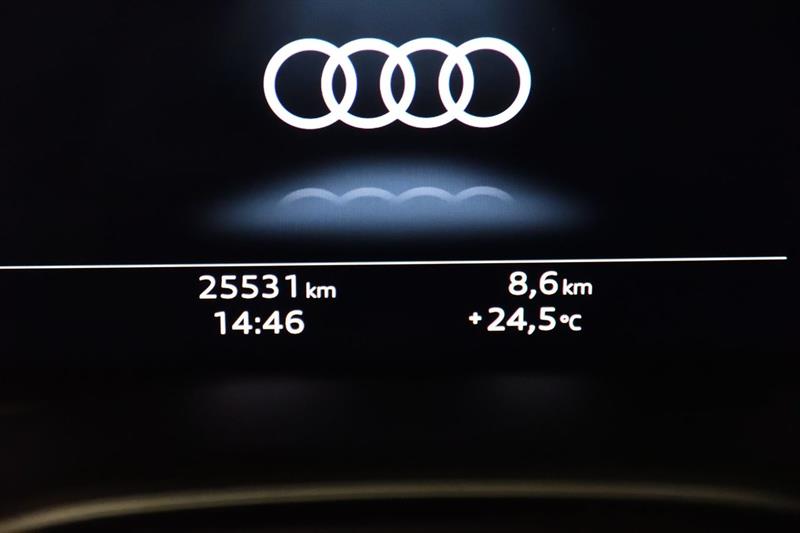 audi SQ7 2025 - 17