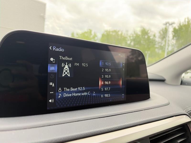 lexus RX 450h 2022 - 26