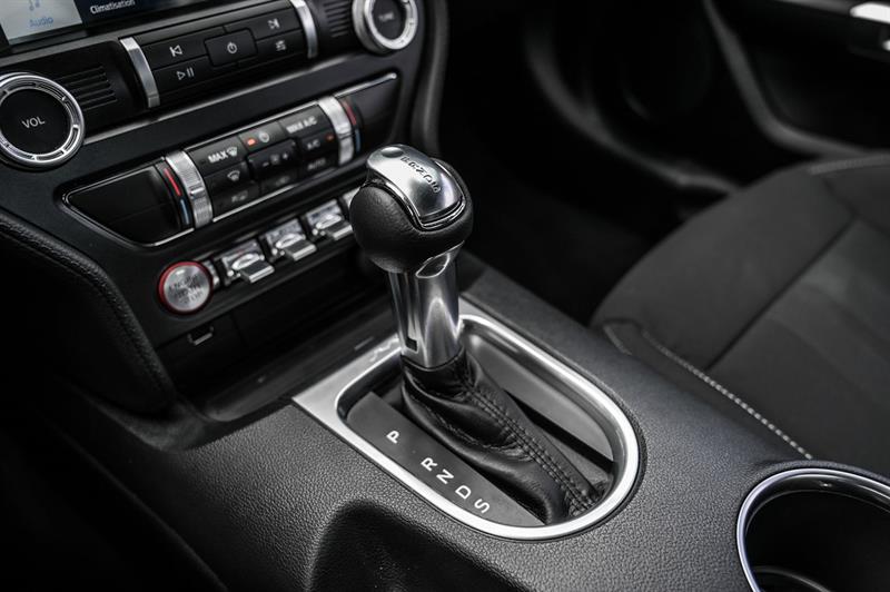 ford Mustang 2022 - 13