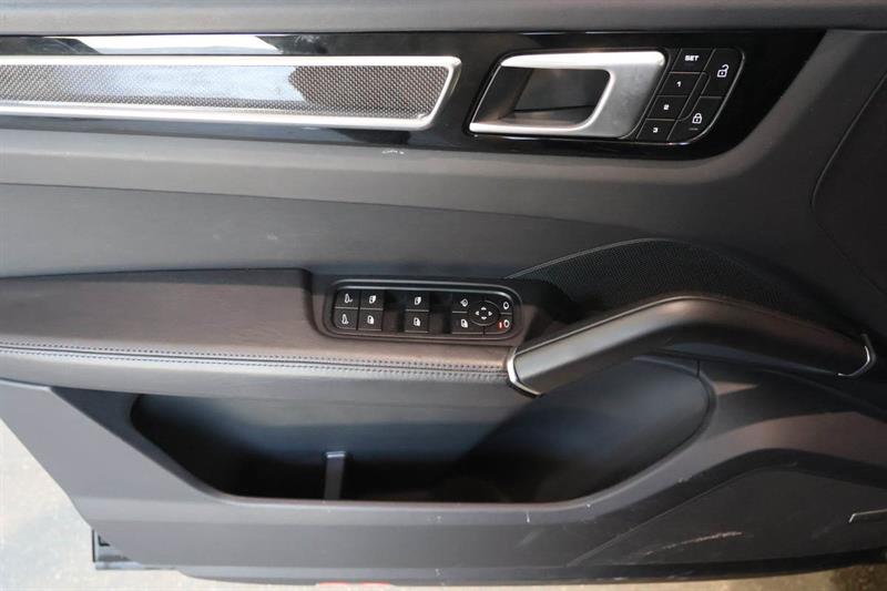 porsche Cayenne 2023 - 21