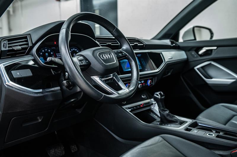 audi Q3 2022 - 16