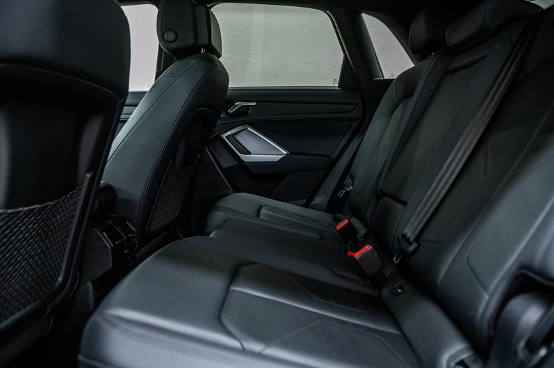 audi Q3 2022 - 27