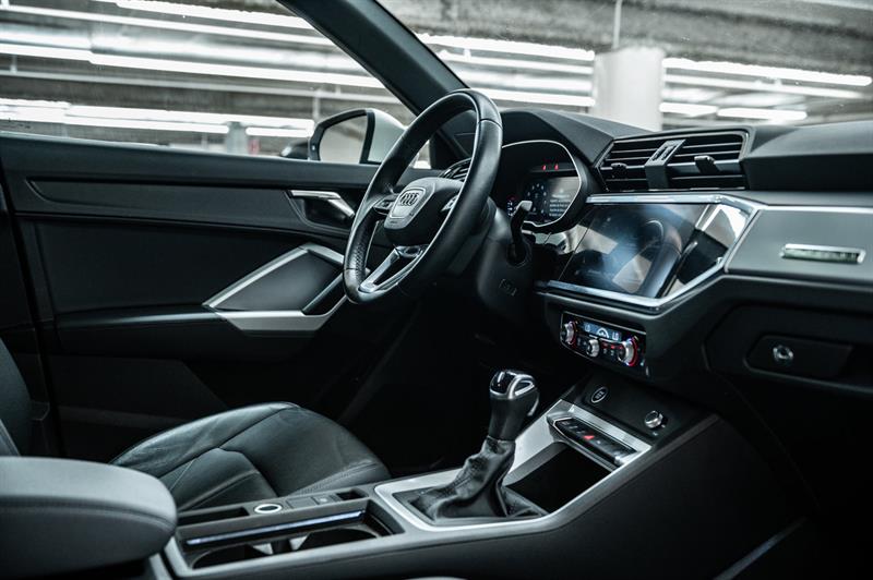 audi Q3 2022 - 31