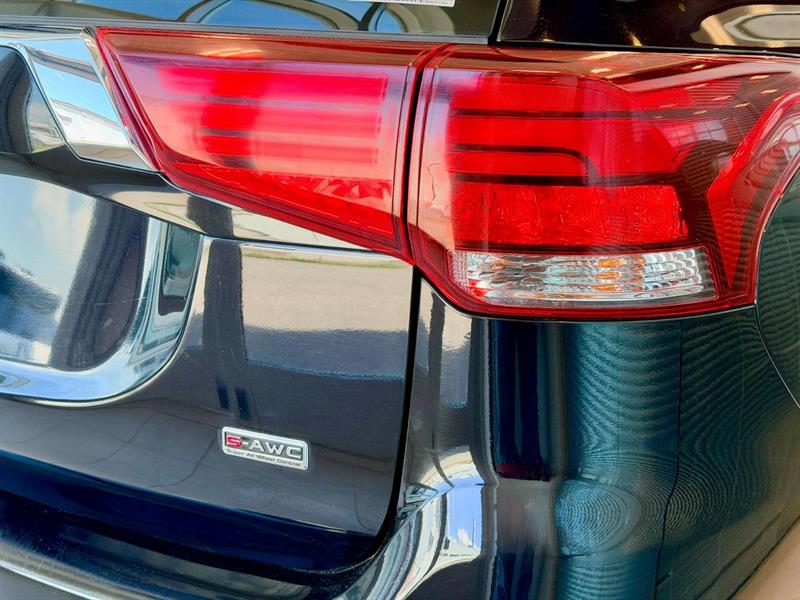 mitsubishi Outlander rechargeable 2020 - 12