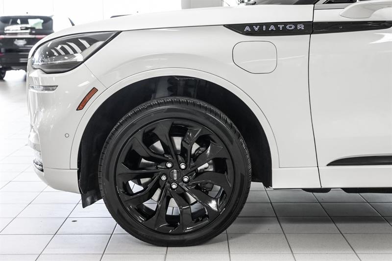 lincoln Aviator 2021 - 14