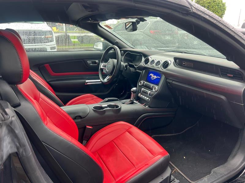 ford Mustang Convertible 2020 - 7