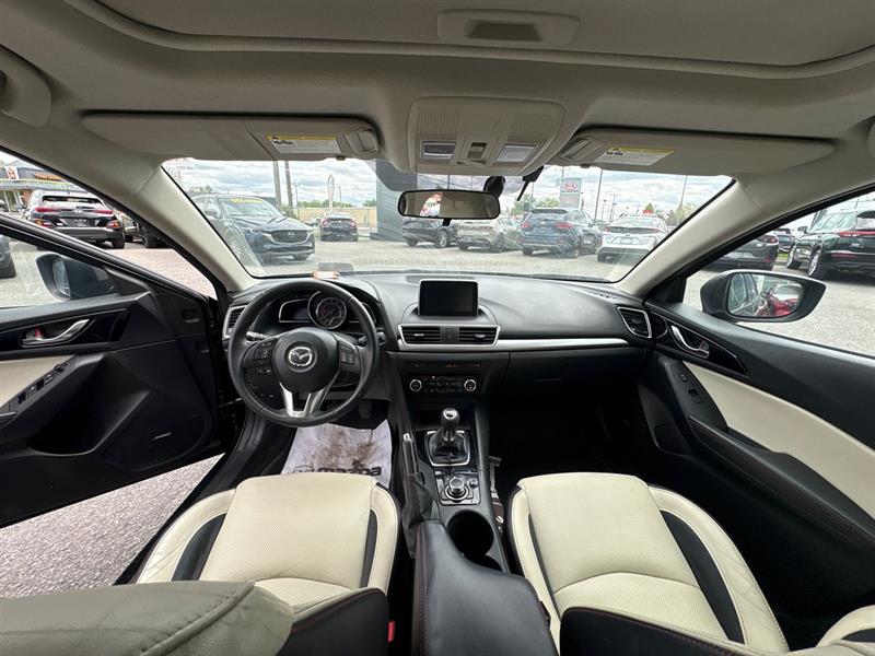 mazda Mazda3 2016 - 24