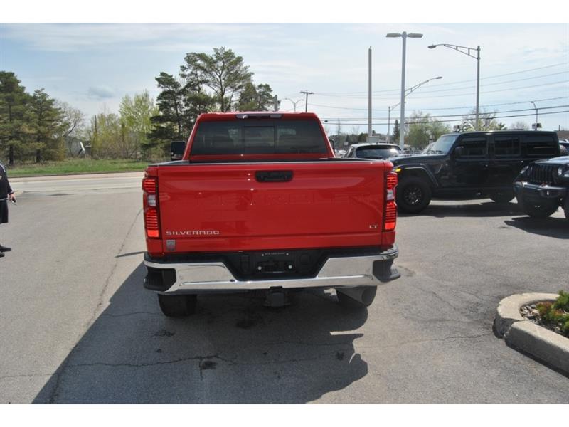 2024 Chevrolet Silverado 2500 - Image 4
