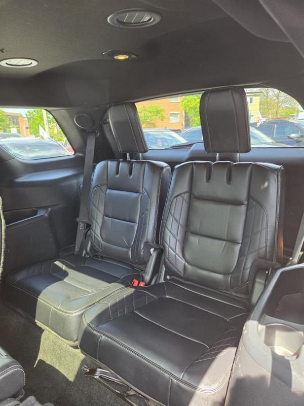 2017 Ford Explorer - Image 16