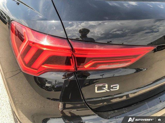audi Q3 2022 - 11