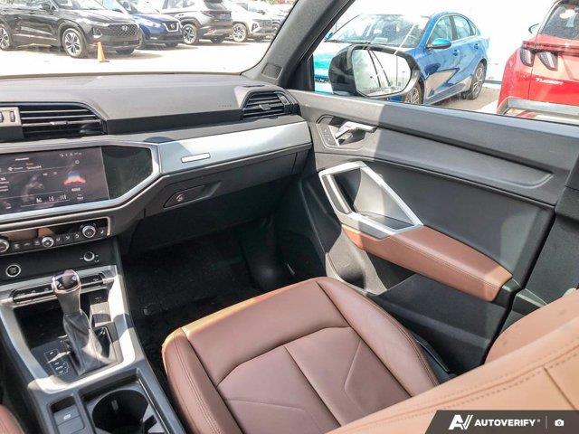 audi Q3 2022 - 24
