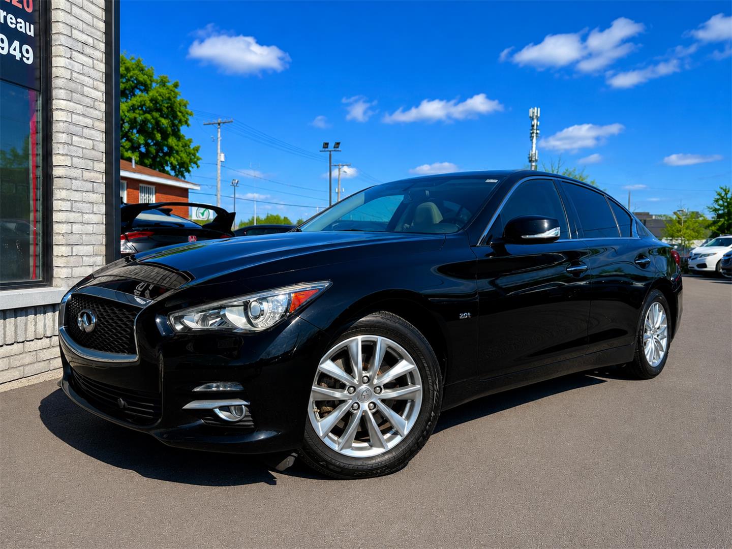 Infiniti Q50 8