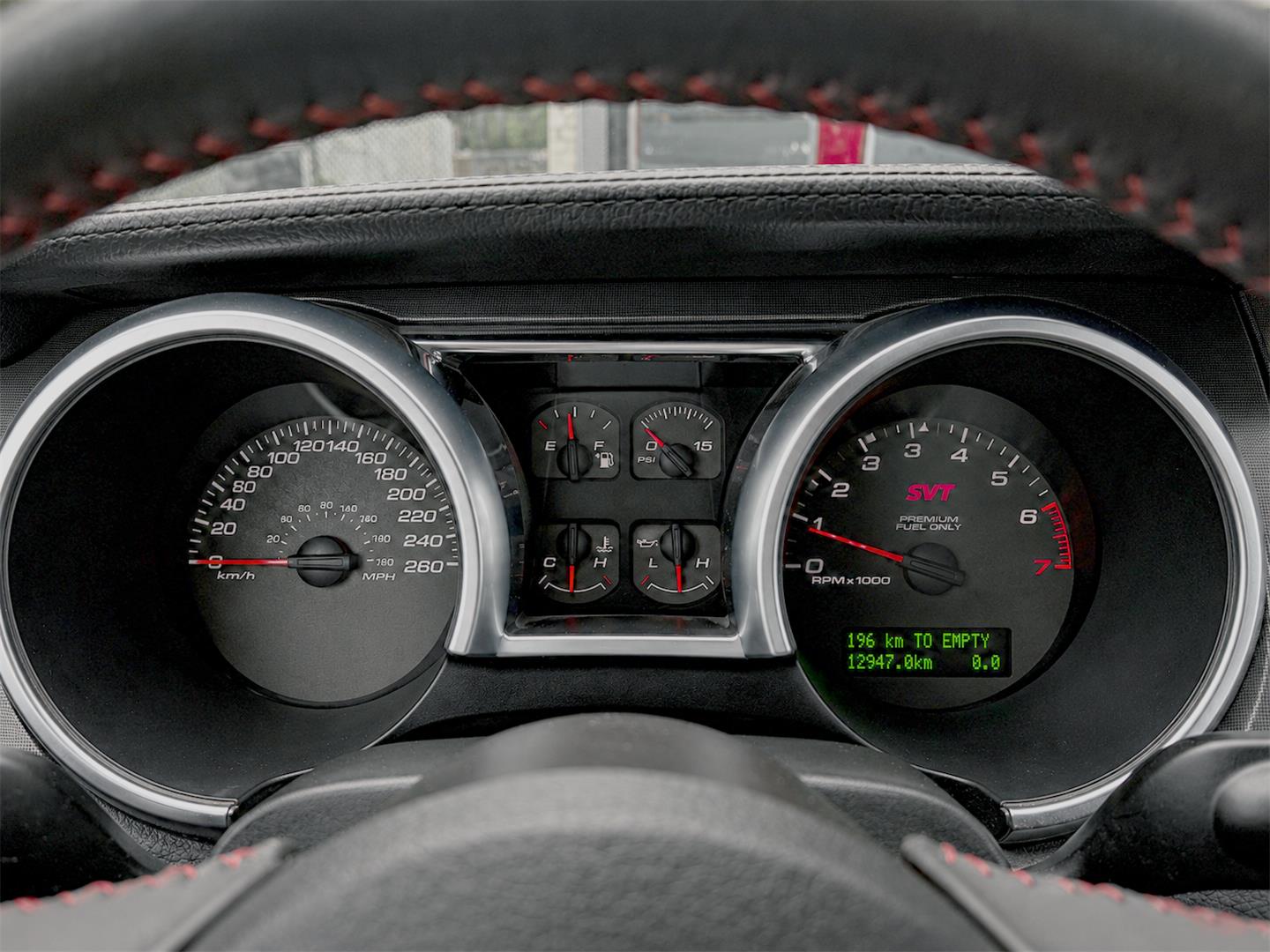 ford Mustang 2009 - 32