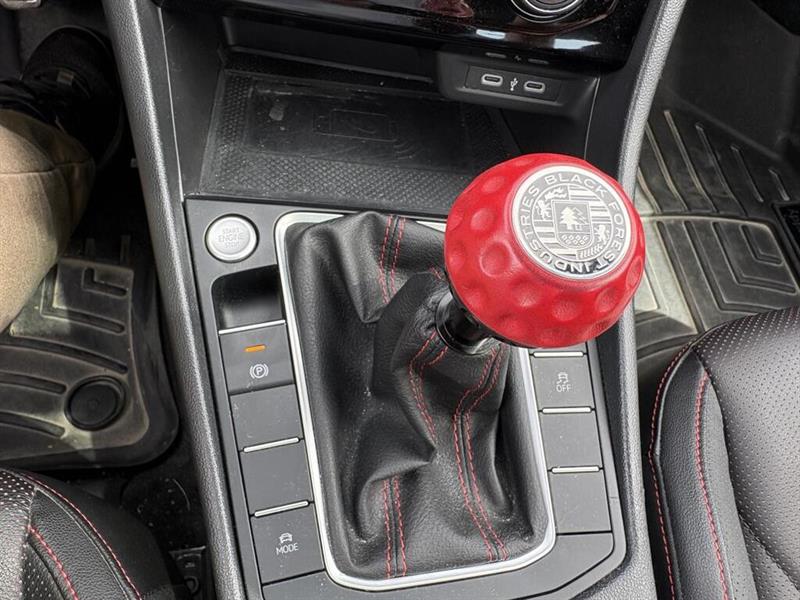 volkswagen Jetta GLI 2023 - 12