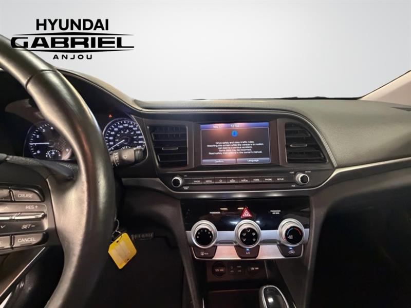 hyundai Elantra 2020 - 16