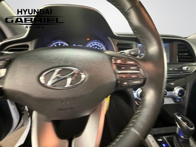 hyundai Elantra 2020 - 17