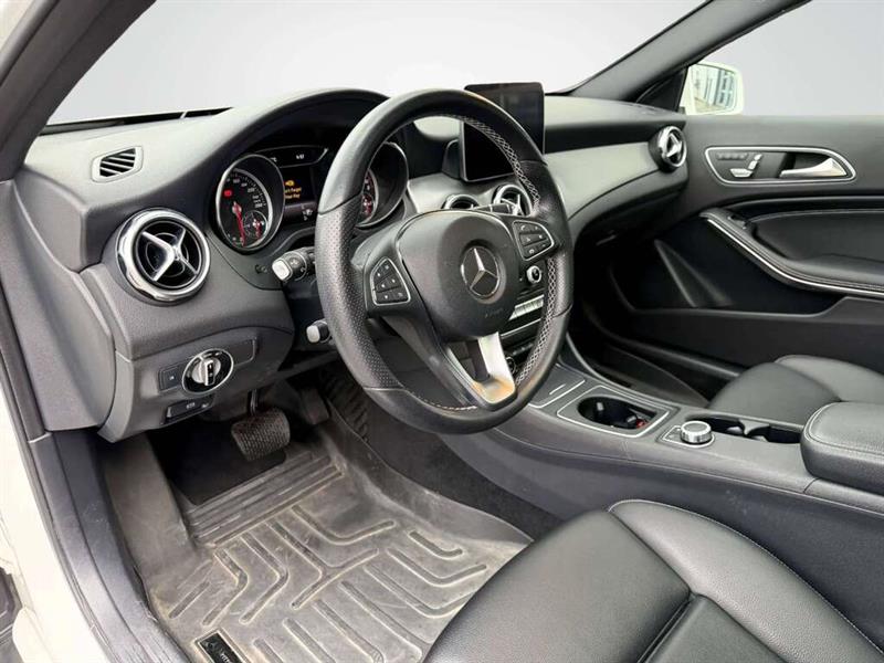 mercedes-benz GLA 2018 - 12