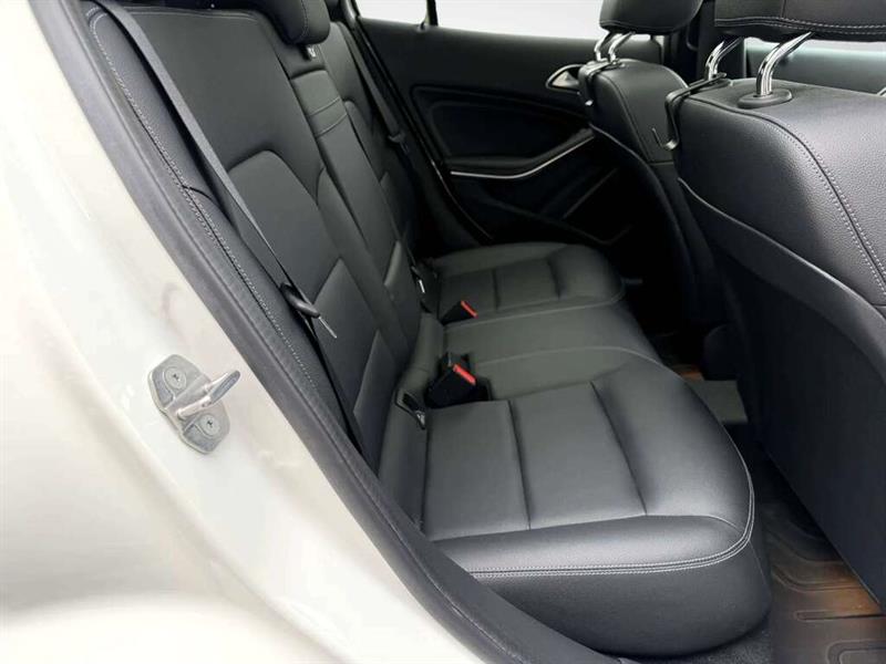 mercedes-benz GLA 2018 - 17