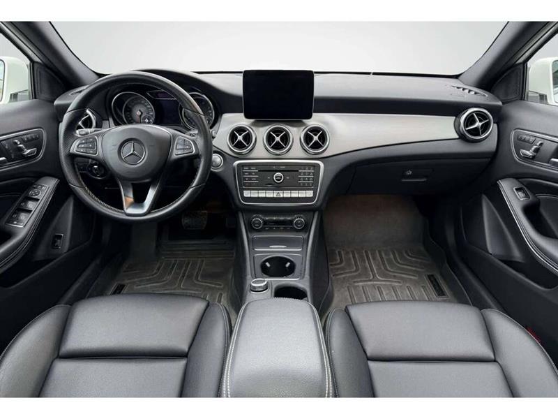 mercedes-benz GLA 2018 - 28