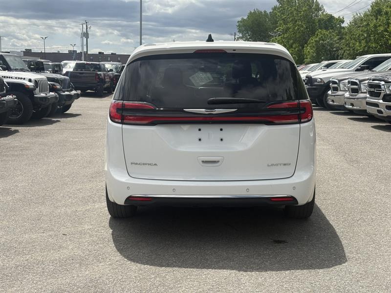 chrysler Pacifica 2024 - 6