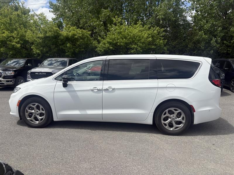 chrysler Pacifica 2024 - 11