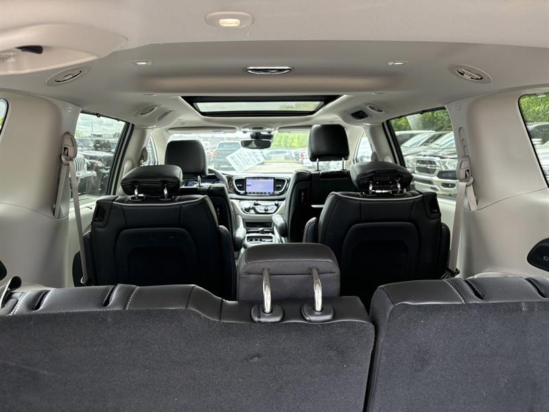 chrysler Pacifica 2024 - 16