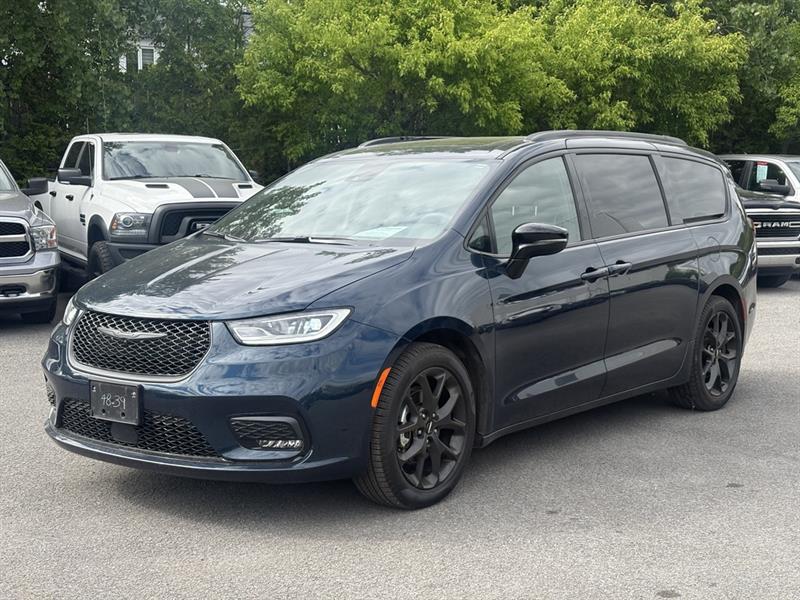 chrysler Pacifica 2024
