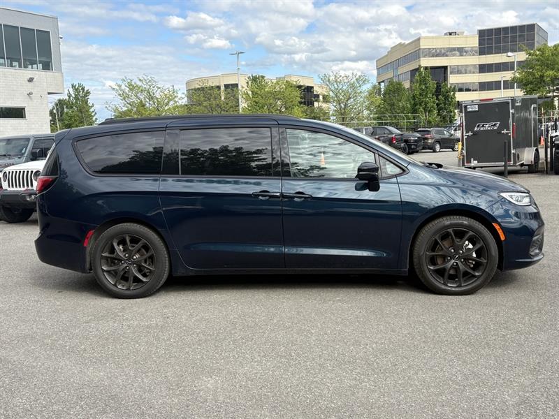 chrysler Pacifica 2024 - 11