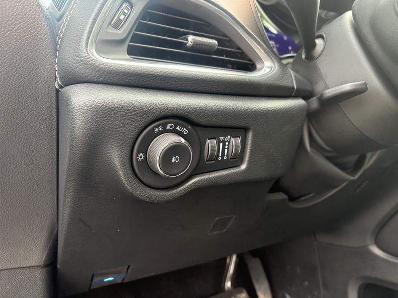 chrysler Pacifica 2024 - 17