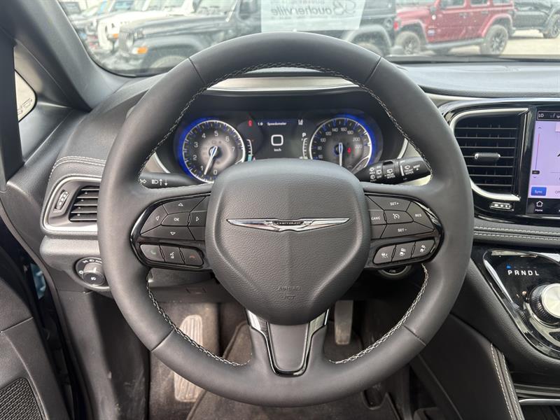 chrysler Pacifica 2024 - 22