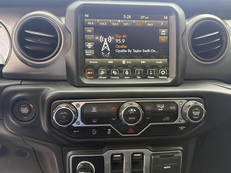 jeep Wrangler 2023 - 16
