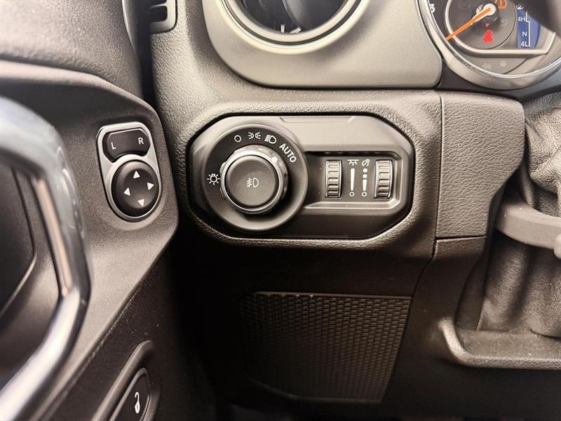 jeep Wrangler 2021 - 24