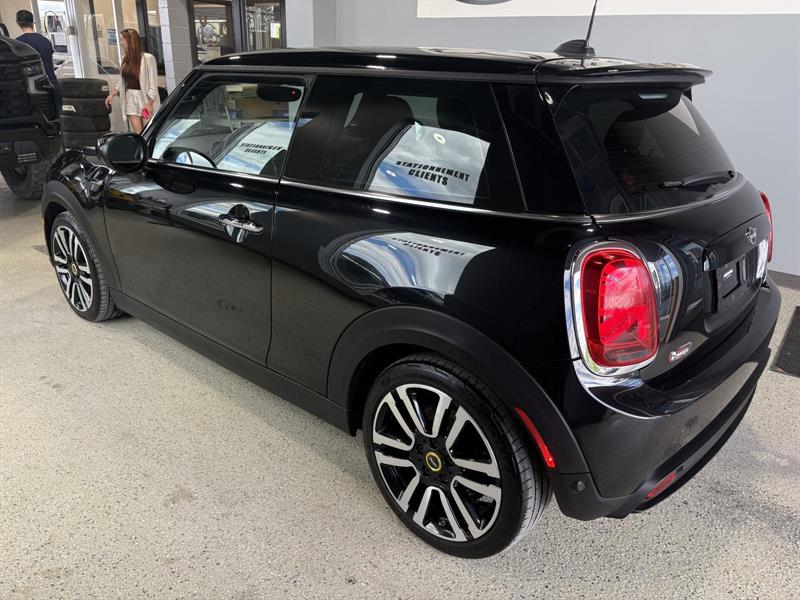 mini Hatchback 2023 - 3