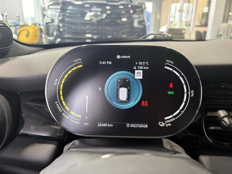 mini Hatchback 2023 - 17