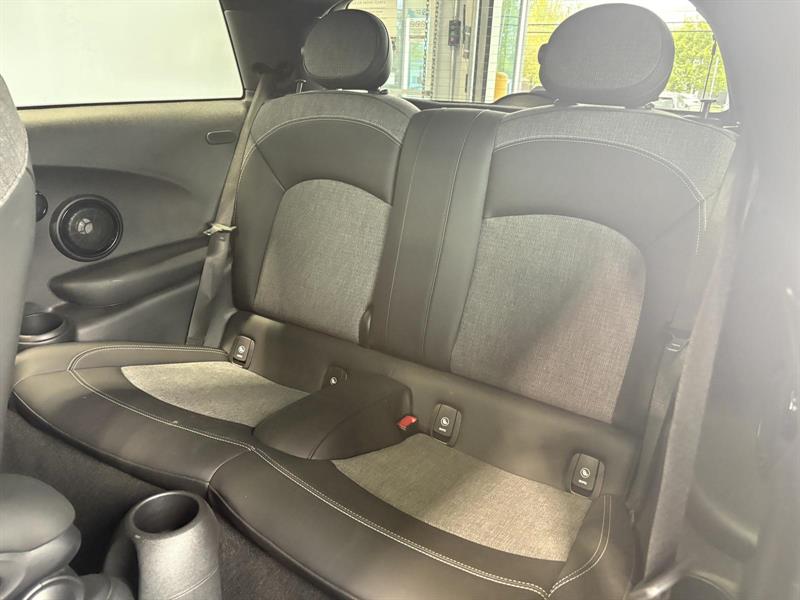 mini Hatchback 2023 - 24