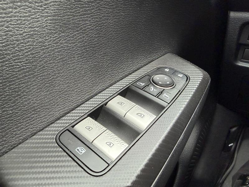 mitsubishi Outlander 2023 - 17