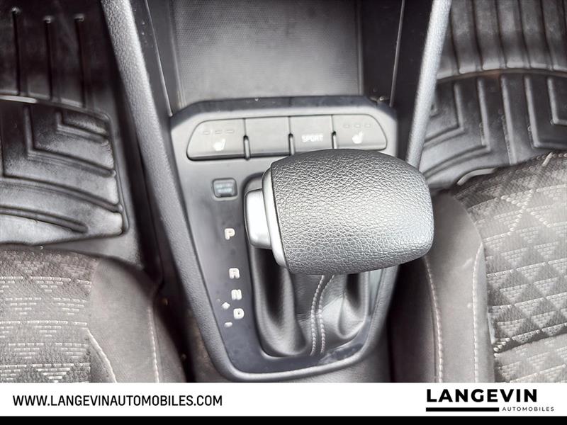 kia Rio 5-door 2022 - 11