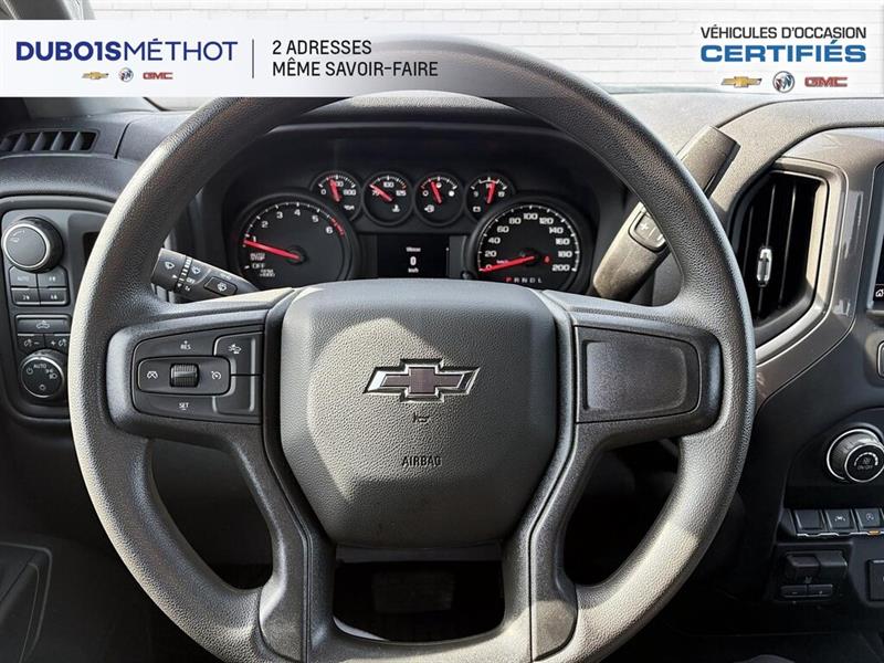 chevrolet Silverado 1500 2025 - 23