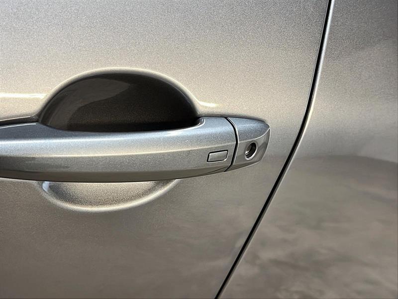 nissan Rogue 2023 - 25